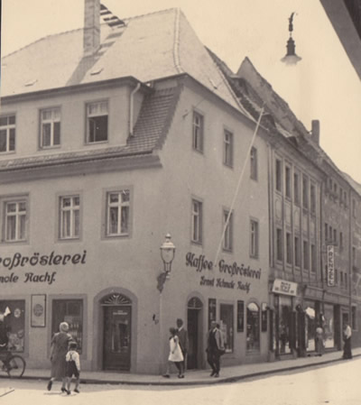 Außenansicht des Stammhauses, um 1960